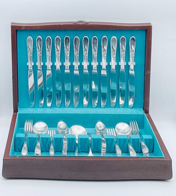 Vintage WM Rogers MFG.CO Original Rogers Rose Silver Plated 73