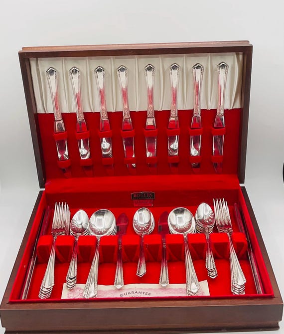 Vintage WM.A Rogers AI Plus Silverplate by Oneida Ltd 52 Pieces