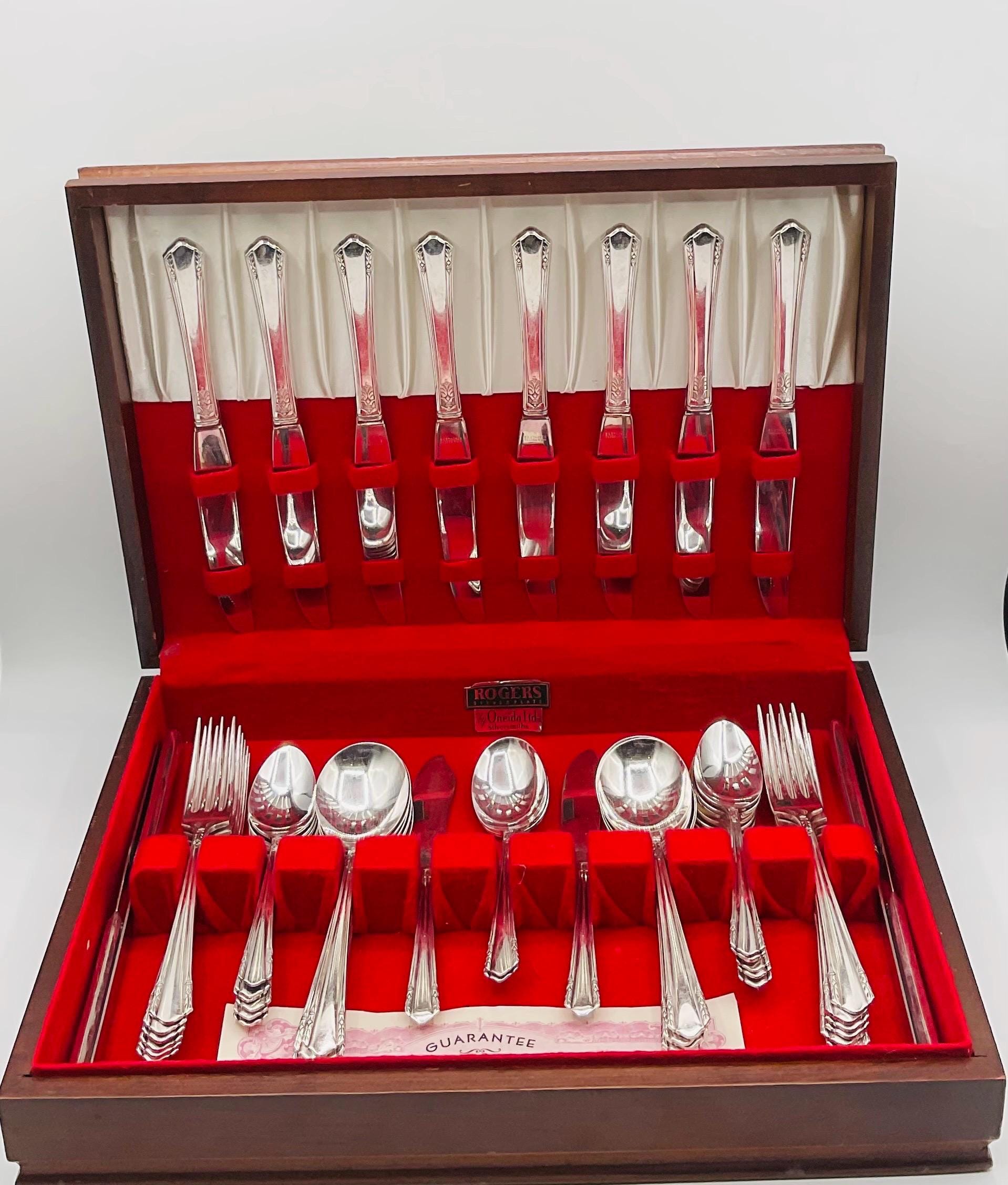 Vintage WM.A Rogers AI Plus Silverplate by Oneida Ltd 52 Pieces