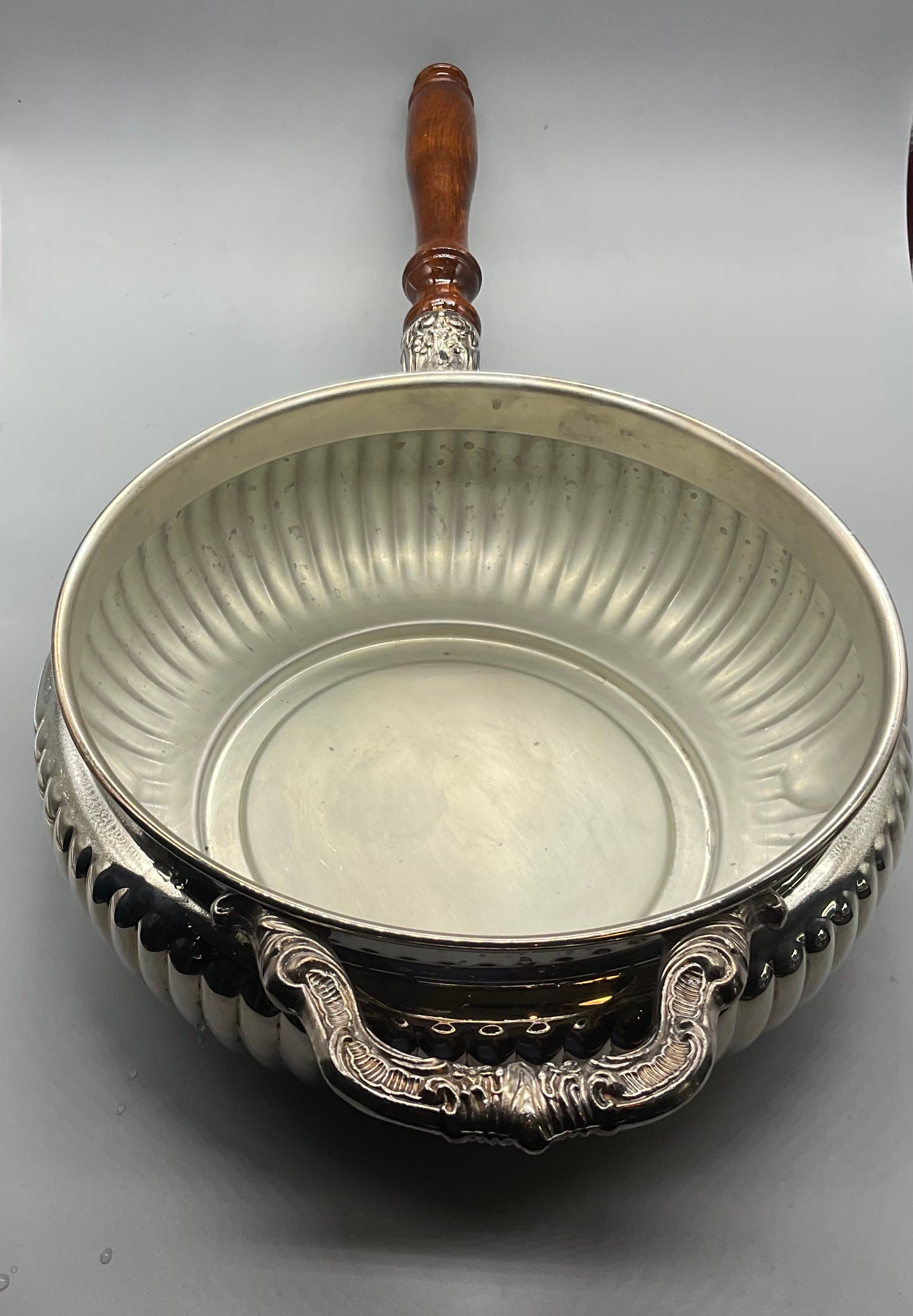 Vintage Silver Plate Covered Dish/pan With Removable Wooden