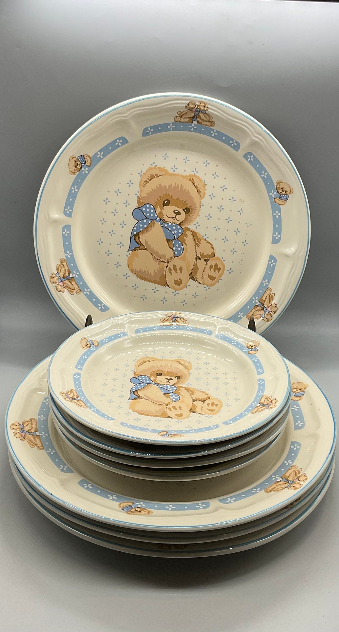 Vintage Tienshan Stoneware Country Bear 4 Dinner Plates and 4 Salad