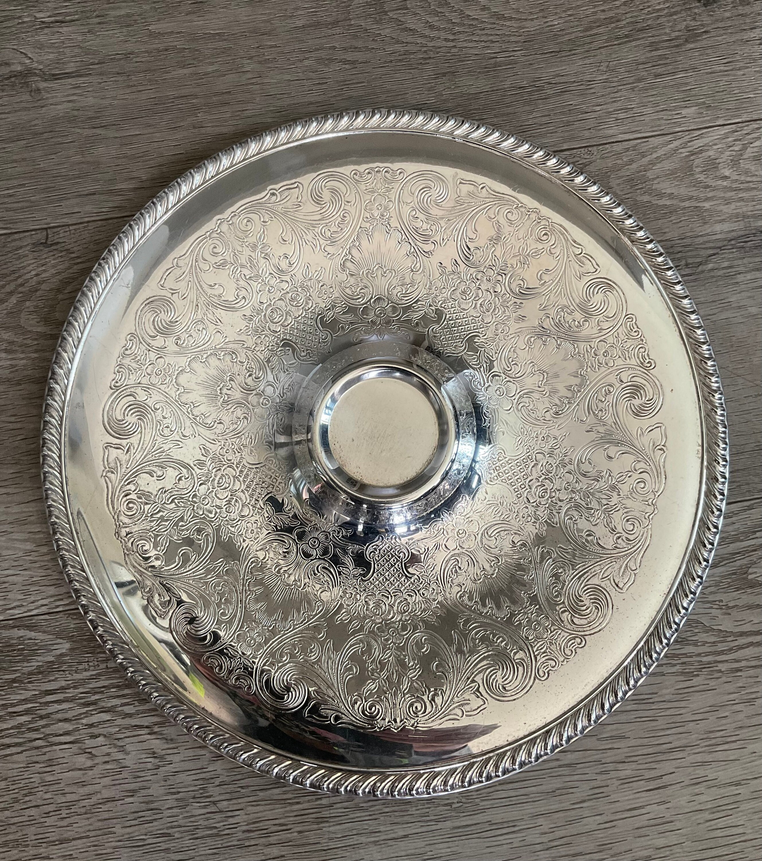 Vintage WM. Rogers 866 Silver Plated Etched Floral Chip and