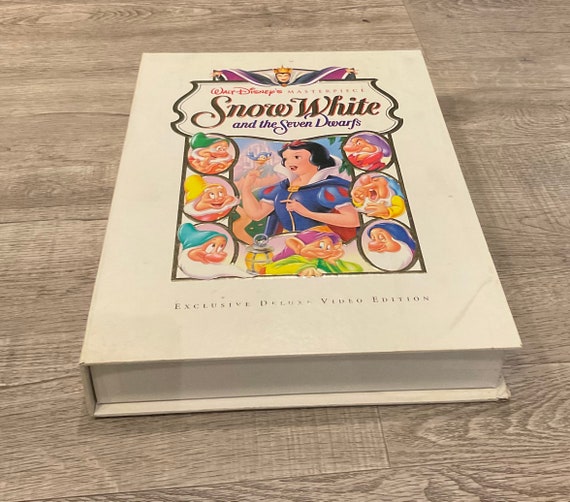 Exclusive Deluxe Video Edition Walt Disney Masterpiece “snow White