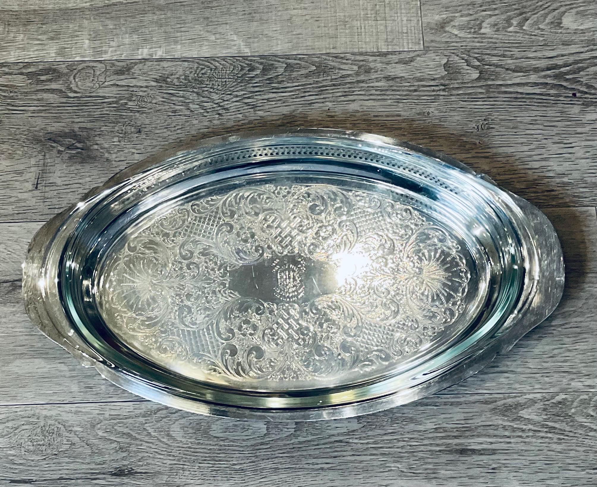 Vintage WM Rogers 809 Silver Plated Oval Tray With Pierced Edge