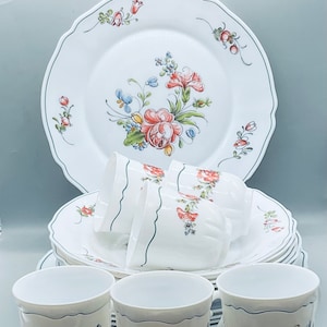 Vintage Arc Arcopal France Provincial 3 Piece Place Setting Dinner Set for 6(18 Pieces)