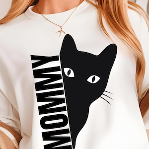 Mom Cat T-Shirt: Cat Lover Gift, Mother&#39;s Day Tee