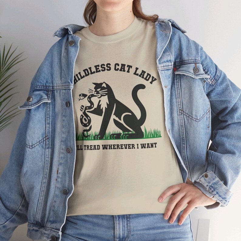 Kinderloze kattendame ik loop waar ik wil Shirt Kamala Harris Shirt liberaal shirt grappige kat Don't Tread on Me Gadsden 2024 verkiezing Sand