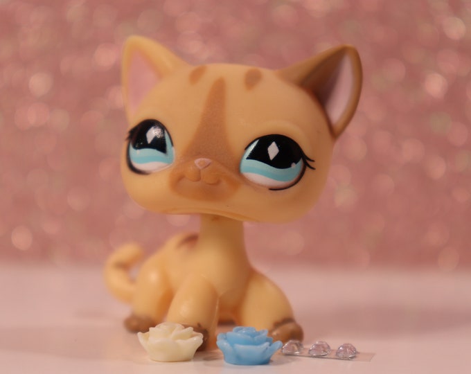 lps blonde cat