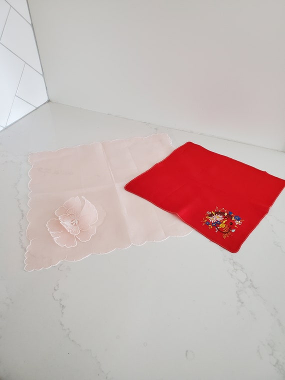 Vintage Linen Handkerchiefs set of 2