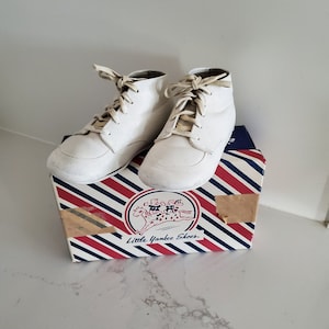 Vintage Little Yankee Lad and Lassie Baby Shoes in Original Box and Tissue Paper
