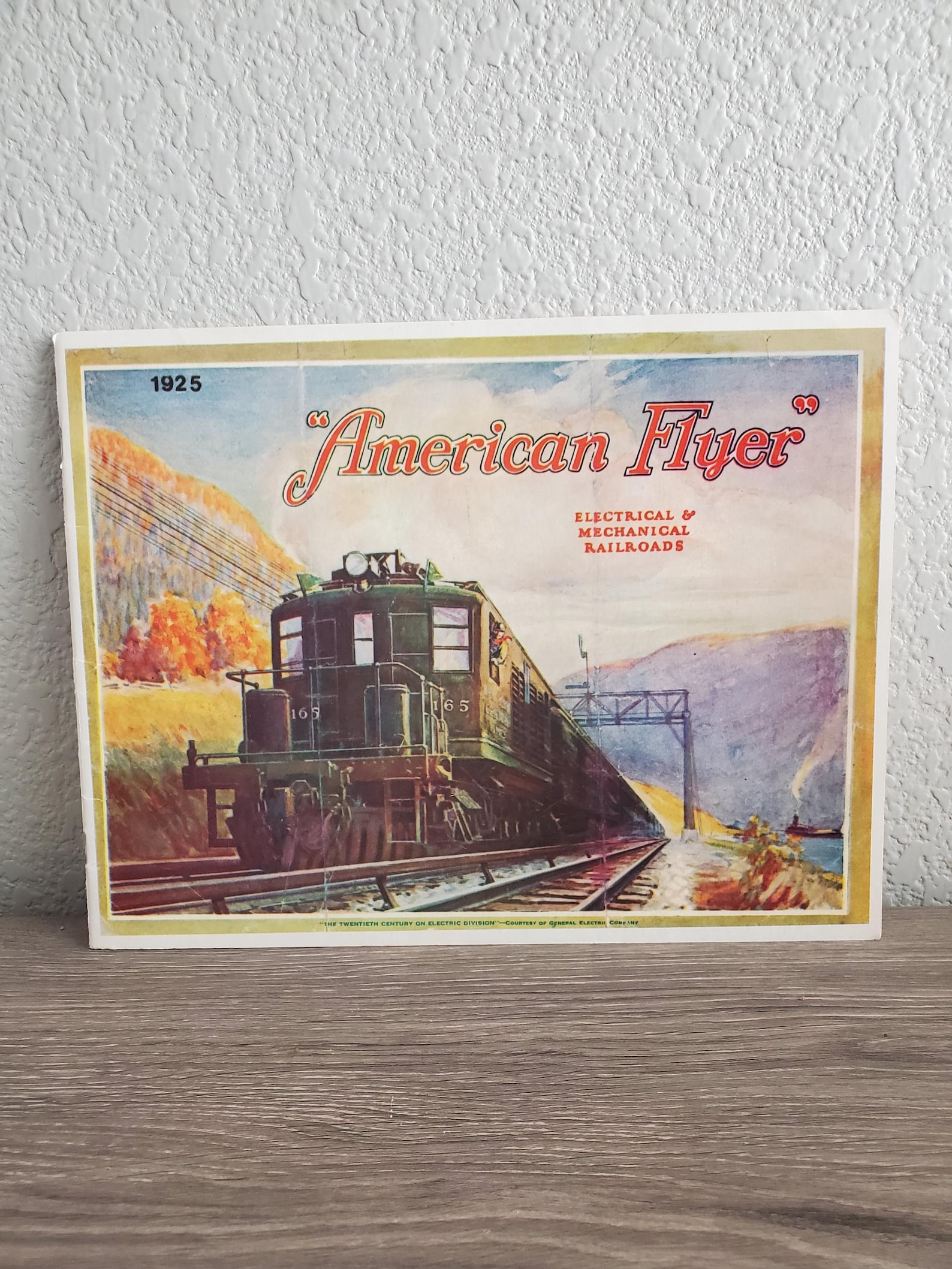 Antique HTF 1925 