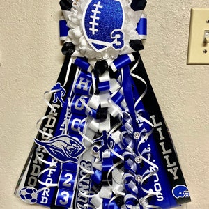 Deluxe homecoming garters or mini mums