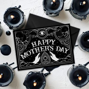 Tarjeta Ouija para el Día de la Madre: tarjeta gótica alternativa para mamá, estética oscura, regalo espeluznante para el Día de la Madre, diseño de tablero de espíritus ocultos