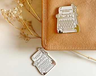 Amuleto magnético para agendas / Pin de esmalte con imán para máquina de escribir / Amuleto minimalista para Hobonichi Weeks A5 A6 B6 Personal Classic HP Pocket / Reino Unido