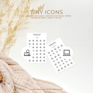 Könnte beinhalten: Zwei Blätter weißes Washi-Papier mit schwarzen Umrissen von 35 kleinen Symbolen. Die Symbole sind in 8 mm großen Kreisen gedruckt. Der Text auf dem Blatt lautet "KOLOUR CAFE 35 tiny icons | work |" und "KOLOUR CAFE 35 tiny icons |  | minimalist | ". Der Text am unteren Rand des Bildes lautet "*ICONS INSIDE THE CIRCLES VARY IN SIZE*"