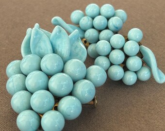 Blue Glass Brooch and Clips 1940 - Etsy