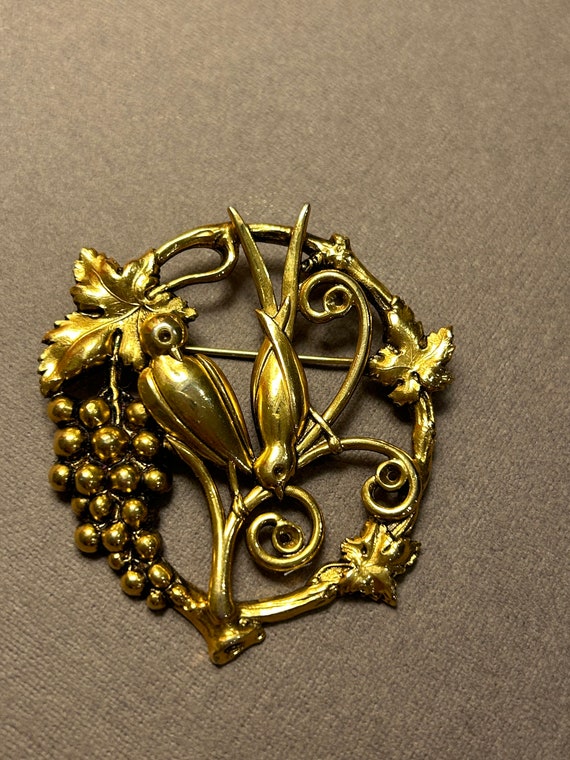 Broche Ancienne Vintage En Métal Doré Motif Oiseau Style Art Nouveau - Pièce Imposante Et Décorative - Occasion
