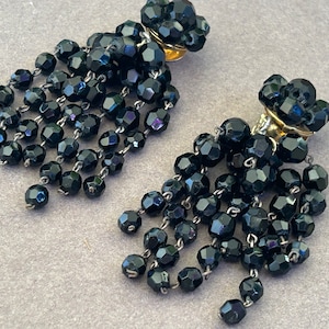 Vintage Black Glass Bead Cluster Clip-On Earrings – 1950s Dramatic Dangle Earrings