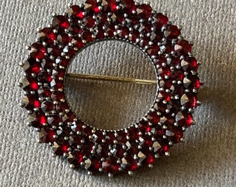 Vintage Bohemian Garnet Brooch Wreath Pyrope Garnet Cluster Pin Czech Deep Red