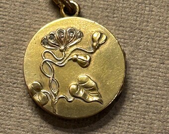 Antique 14K Gold Locket with Diamonds – Art Nouveau Floral Pendant – Circa 1900