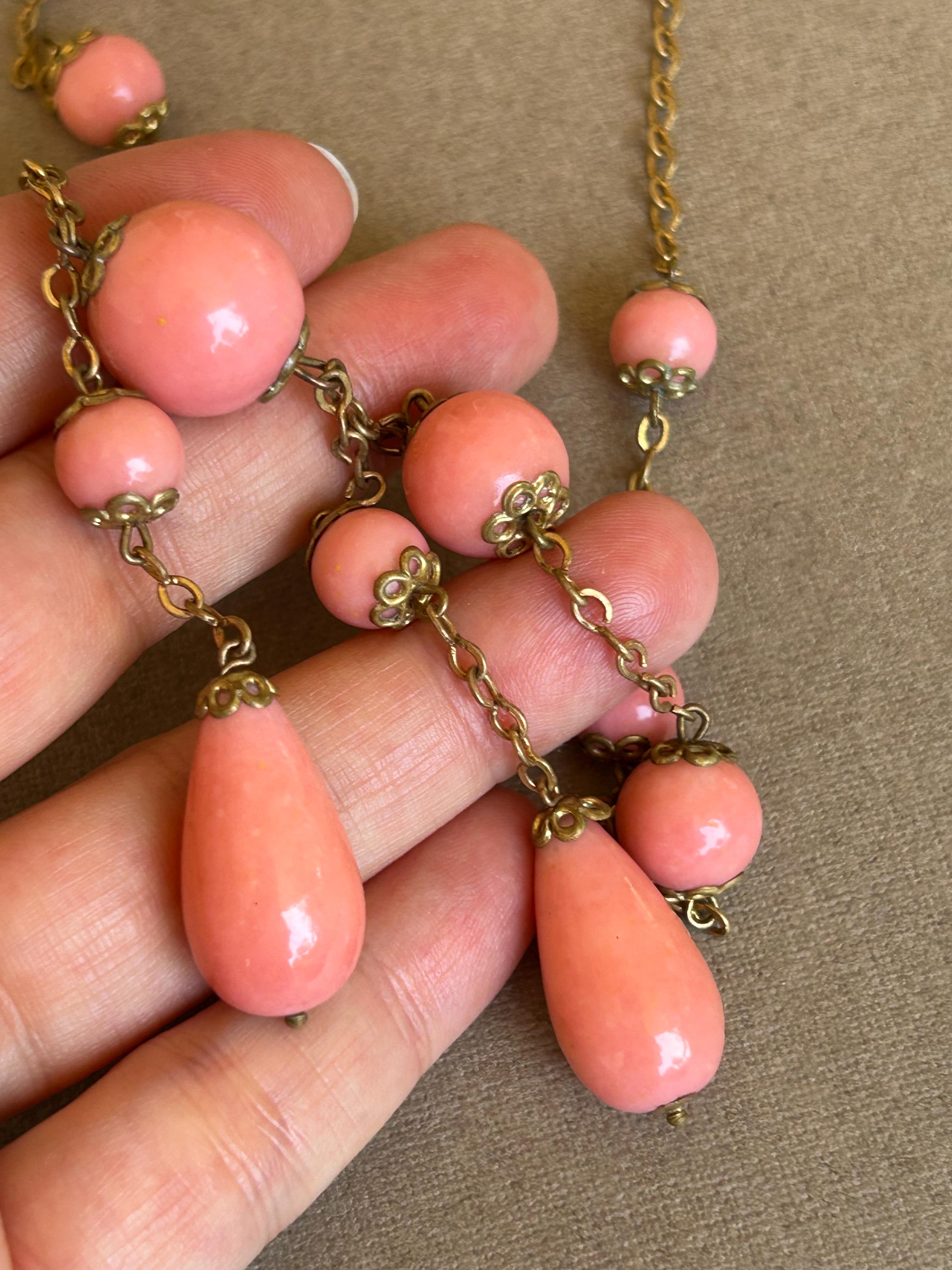 Collier Fantaisie Ancien En Perles Roses Taillées - Attache Crochet, Très Bon état, Occasion