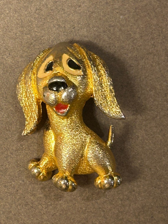 Broche Petit Chien à Poils Longs En Métal Doré émaillé Crème - Neuve (fond De Magasin)