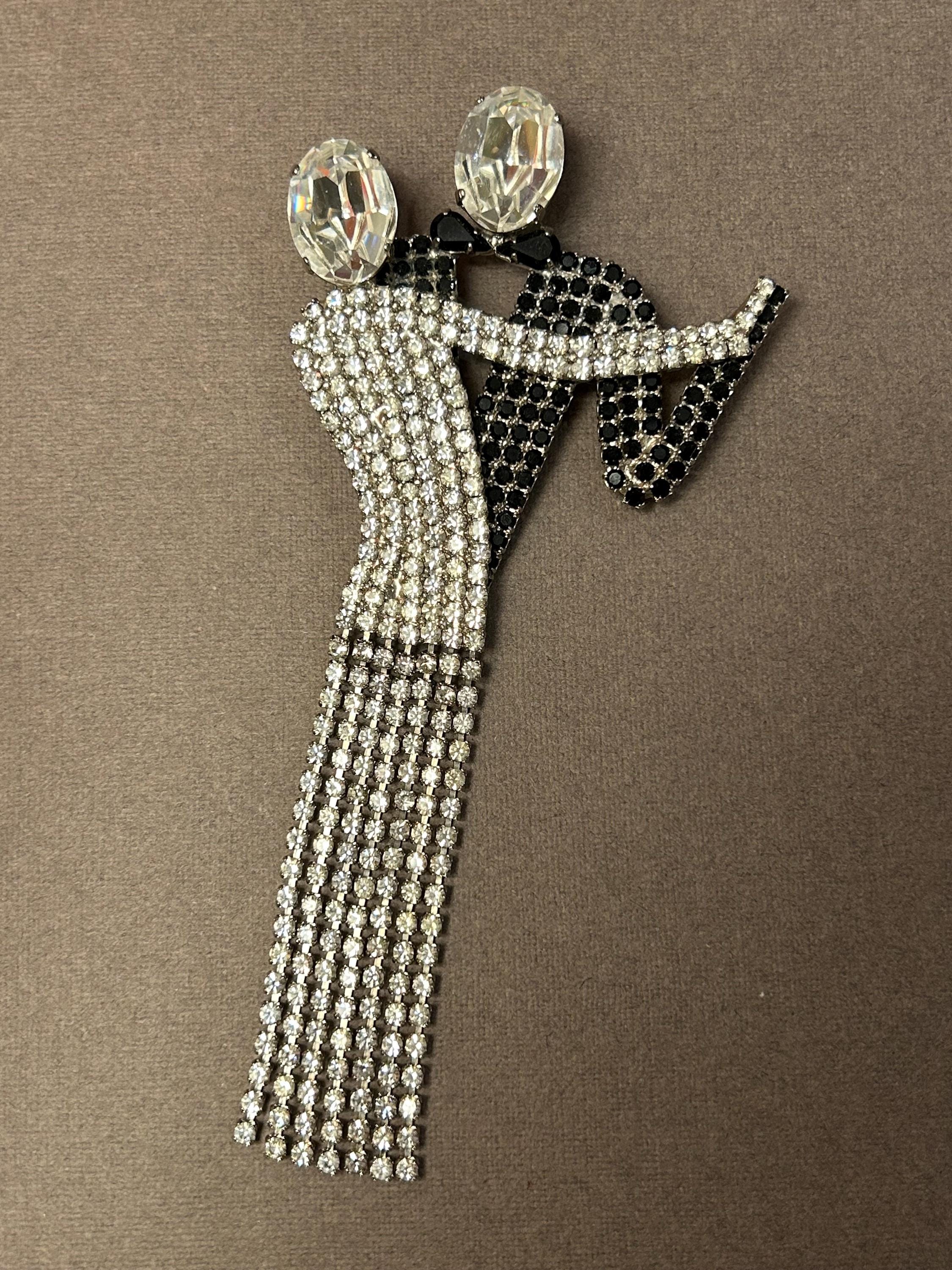 Butler & Wilson Vintage Dancing Couple Brooch – Crystal Rhinestone