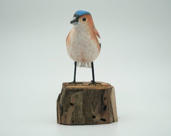 Pájaro petirrojo europeo de madera, escultura de loro, amante de los animales, arte, madera rústica, color, tallado de madera, hecho a mano.
