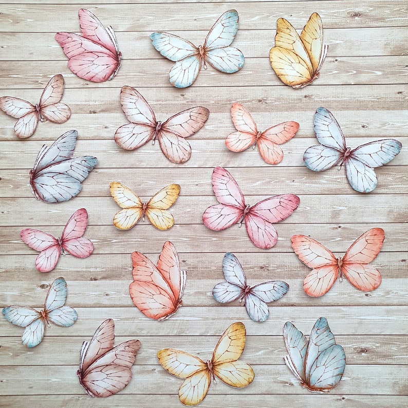 18 Papierschmetterlinge in 6 verschiedenen Farben