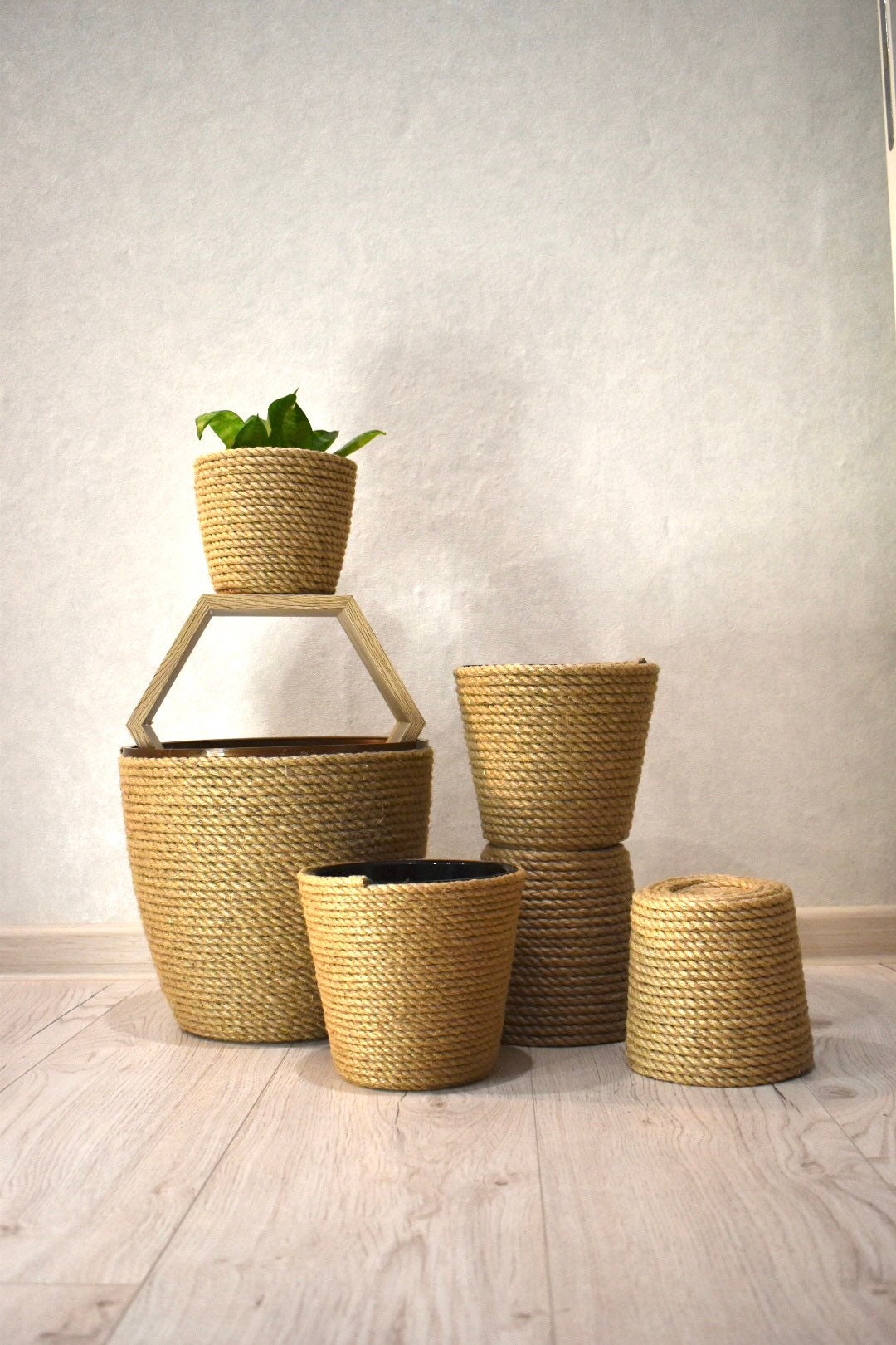 Planter wrapped with jute rope Etsy