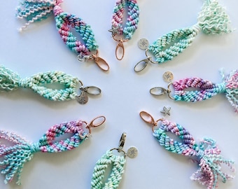 Macrame Keychain Boho Beach Bag Charm Nautical Gift Handmade Coastal Keyring Accessory Ocean Seashell Charm Starfish Woven Beach House Gift