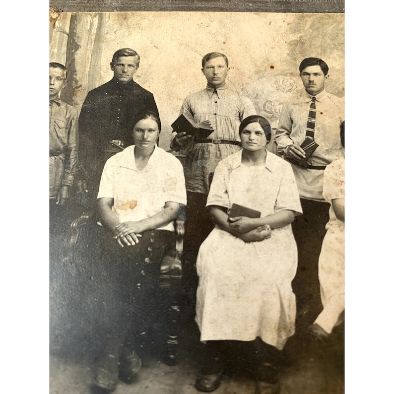 1930s-family-portrait-photo-vintage-black-white-photograph-etsy