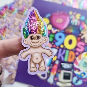 Adesivo de boneca Troll, adesivo glitter, adesivos dos anos 90, brinquedos dos anos 90, adesivo de vinil, à prova d'água, arco-íris, retrô, nostálgico, bebê dos anos 90