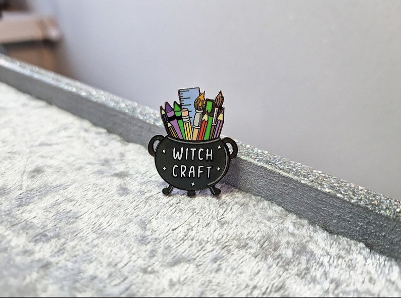 Witchcraft pin, enamel pin, cauldron pin, witch badge, art pin badge, gift for artist, creative pin, witchy gift, magic pin, craft pin badge image 5