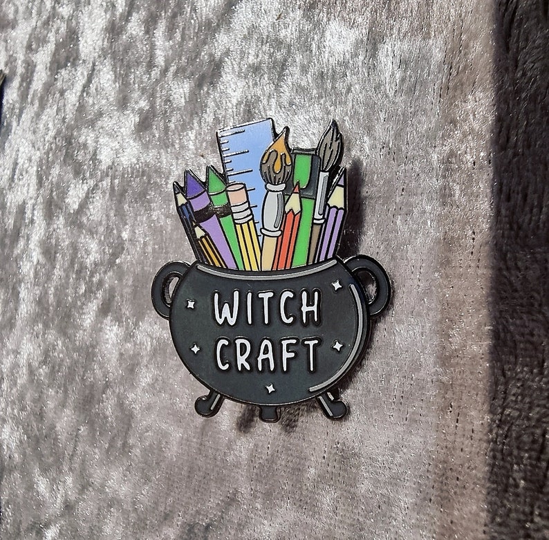 Witchcraft pin, enamel pin, cauldron pin, witch badge, art pin badge, gift for artist, creative pin, witchy gift, magic pin, craft pin badge image 8