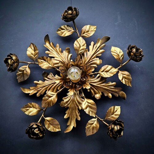 Plafonnier encastrable fleurs, plafonnier italien doré avec roses et feuilles d'acanthe, plafonnier Hollywood Regency