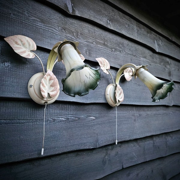 Pair of Italian tole wall sconces light with leaves and lampshades Murano Glass flowers in shades of green-cream, with switch