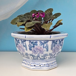 Chinese porcelain planter 6&quot; with blue, green and and pink floral motifs, octagonal indoor / outdoor planter, cache pot chinoiserie