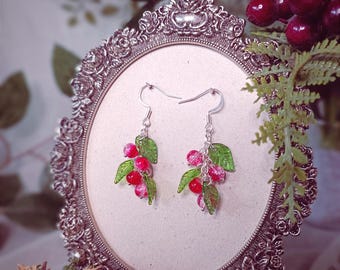 Sommerliche Beeren Ohrringe mit Blättern - Glasperlen und Blätter aus Acryl  ~ Fairycore y2k Pastell Kawaii Style Cottagecore Princesscore