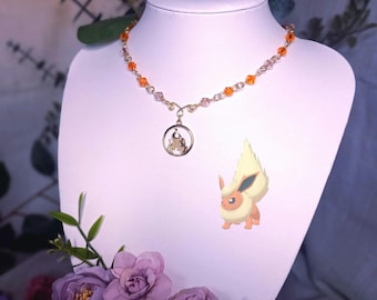 Flareon ~ von Pokémon/ Eeveelutions inspirierte Perlen Halskette ~ Schmuck für Pokémon Fans ~ Anime Manga Fairycore Stil