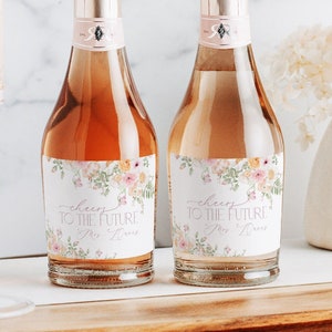 Bridal Shower Mini Champagne Label, Pink Floral Champagne Label, Cheers to the future Mrs Label, Love in Bloom Bridal Shower Champagne, BS31