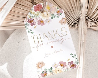 Peut inclure: Une étiquette blanche avec un motif floral dans des tons de rose, jaune et vert. L'étiquette porte une inscription dorée qui dit "THANKS for coming" et "Love, Amelia".