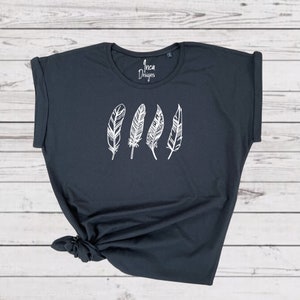 Feather Tshirt, Boho Top, Feather Shirt, Freedom T Shirt, Graphic Tee, Bohemian Tops, Boho Feather, Birthday Gift for Her, Best Friend Gifts