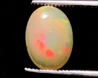 Opale Blanche Multicolore Naturelle D'Éthiopie – Taille Ovale 8x6 Mm, 0.85 Ct, Non Traitée