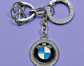 BMW-sleutelhanger met strassteenversieringen: perfect accessoire voor BMW-bezitters en -fans