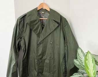 ジャケット・アウター 1970's \"Czech Military\" rubber rain coat Vintage Military Trench Rain Coat, 1970s - Etsy