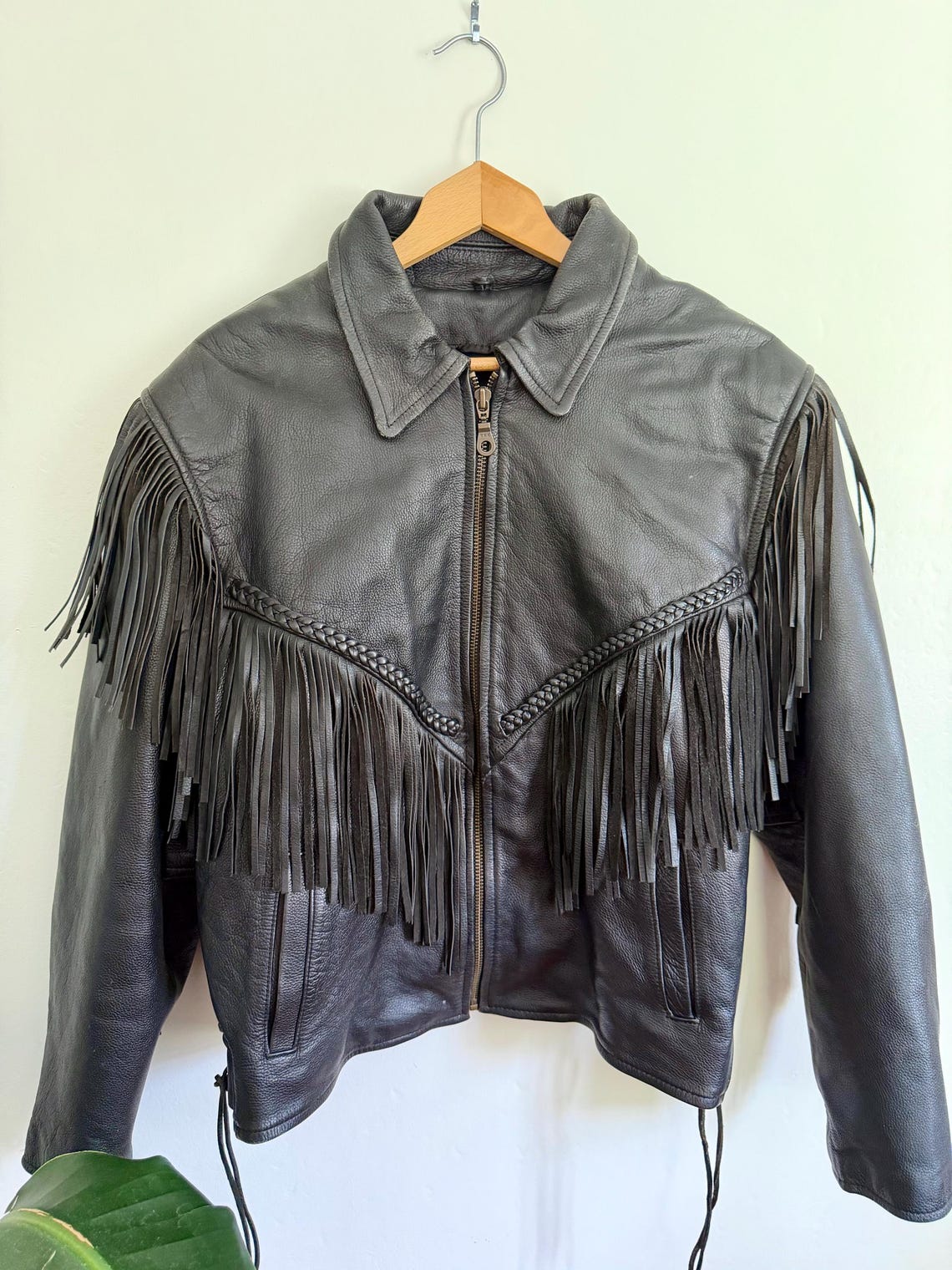 Vintage Black Fringe Leather Biker Jacket, Foto 2 von 5