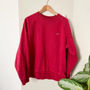 Vintage Red Y2K Nike Crewneck Sweatshirt