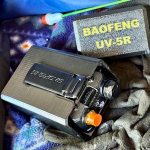 Hard storage pack case for Baofeng UV-5R radio