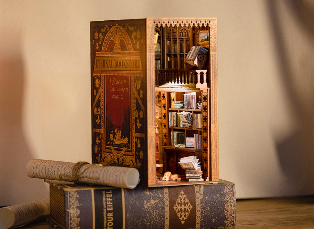 Miniature Dollhouse With LED Light and Dust Cover, DIY Book Nook Kit